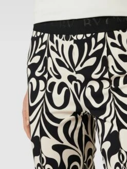 Cambio Hose Mit Allover-Print Modell 'Francis' - Schwarz -Peek Cloppenburg Geschaft 69346ci4698j0l2d6l54ahpj85b4shql9grjej9h8h0l4jq98l538ipjagr38j2ead64ogi49gsk6kig6t3j2dpp6kqjgeb268p64c9k70o6aohj70qj0d34cphmac1l70qm2c0